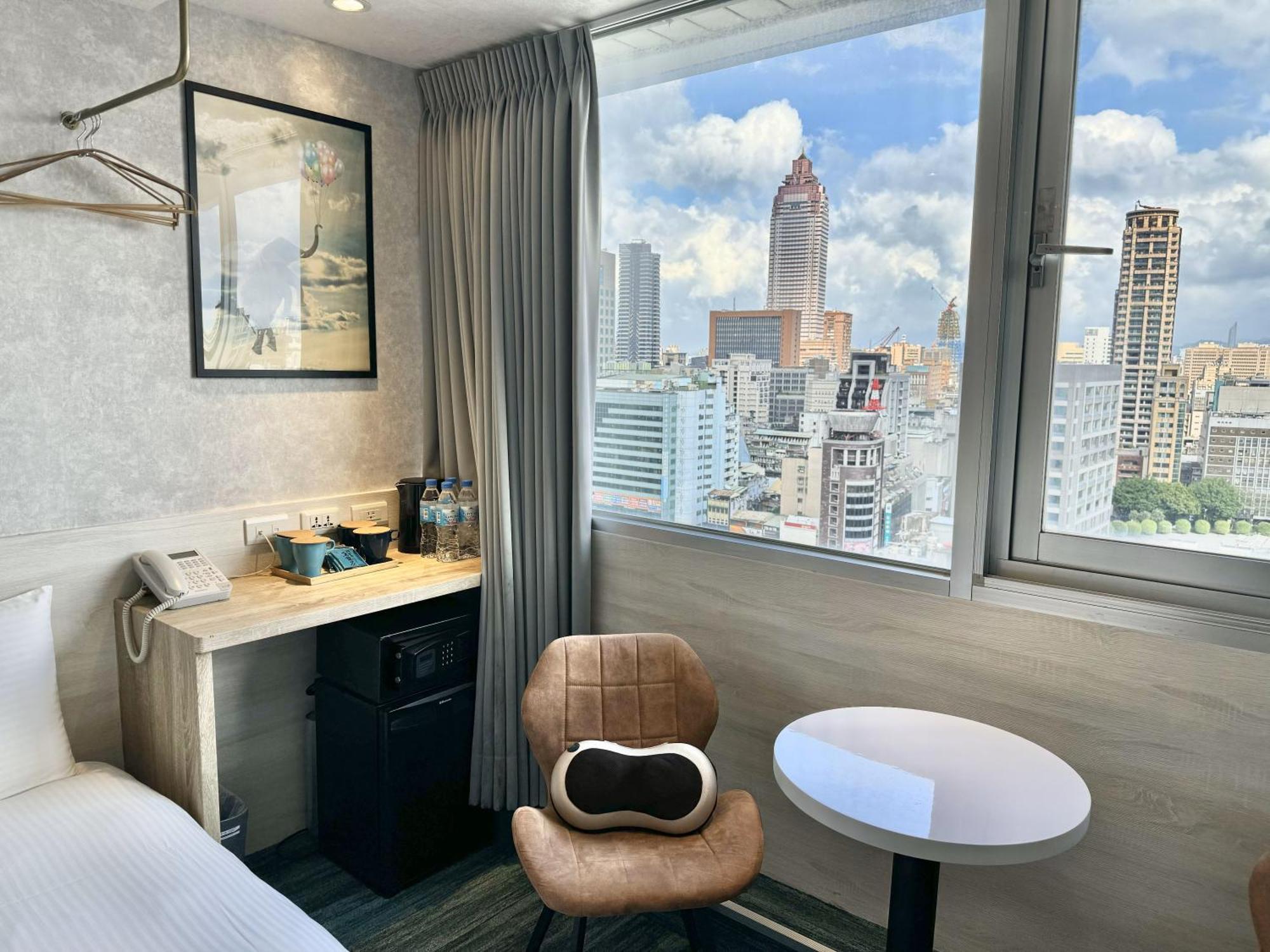 西門雲町旅店 Sky Gate Hotel Taipei Exterior photo