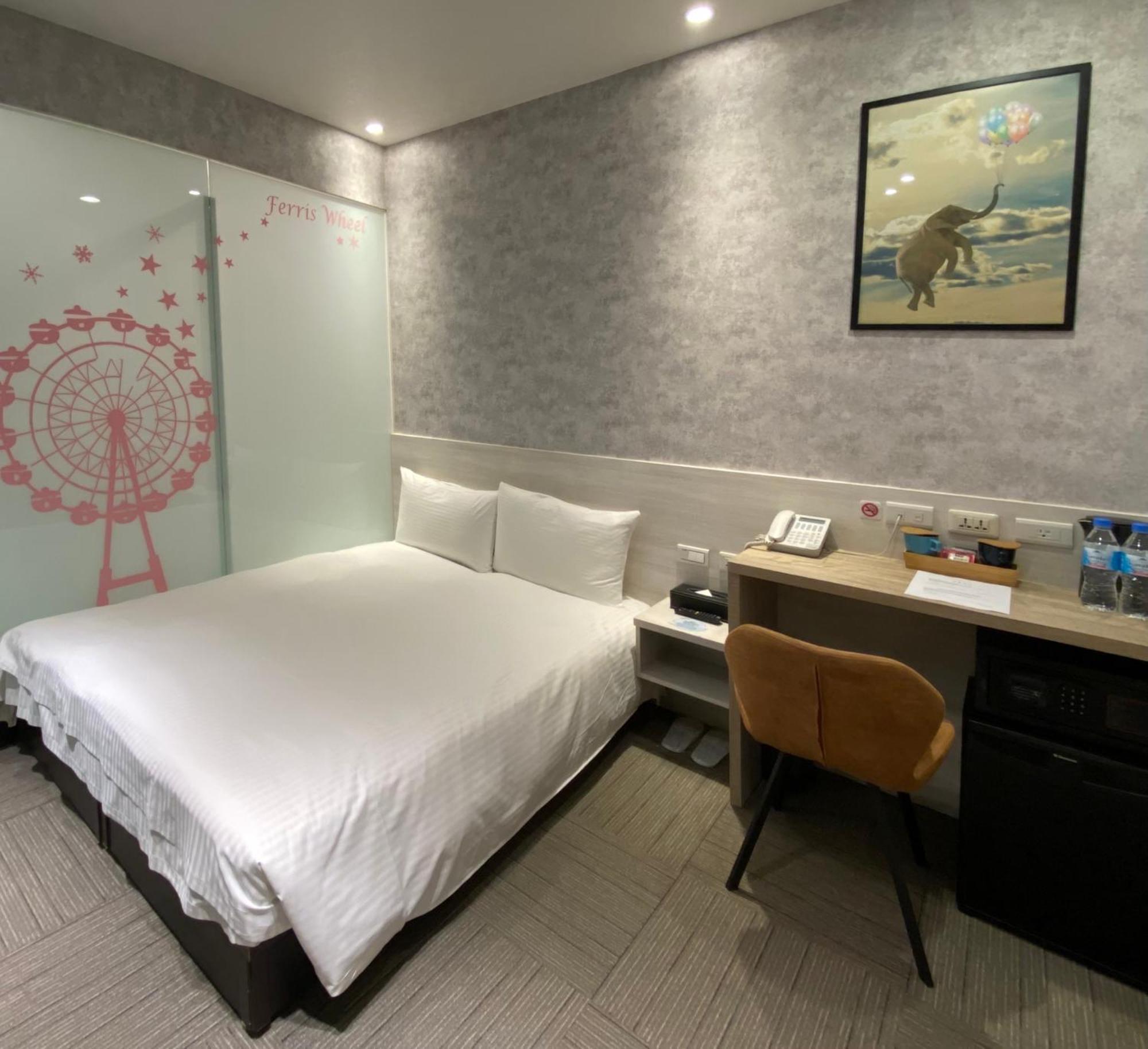 西門雲町旅店 Sky Gate Hotel Taipei Exterior photo